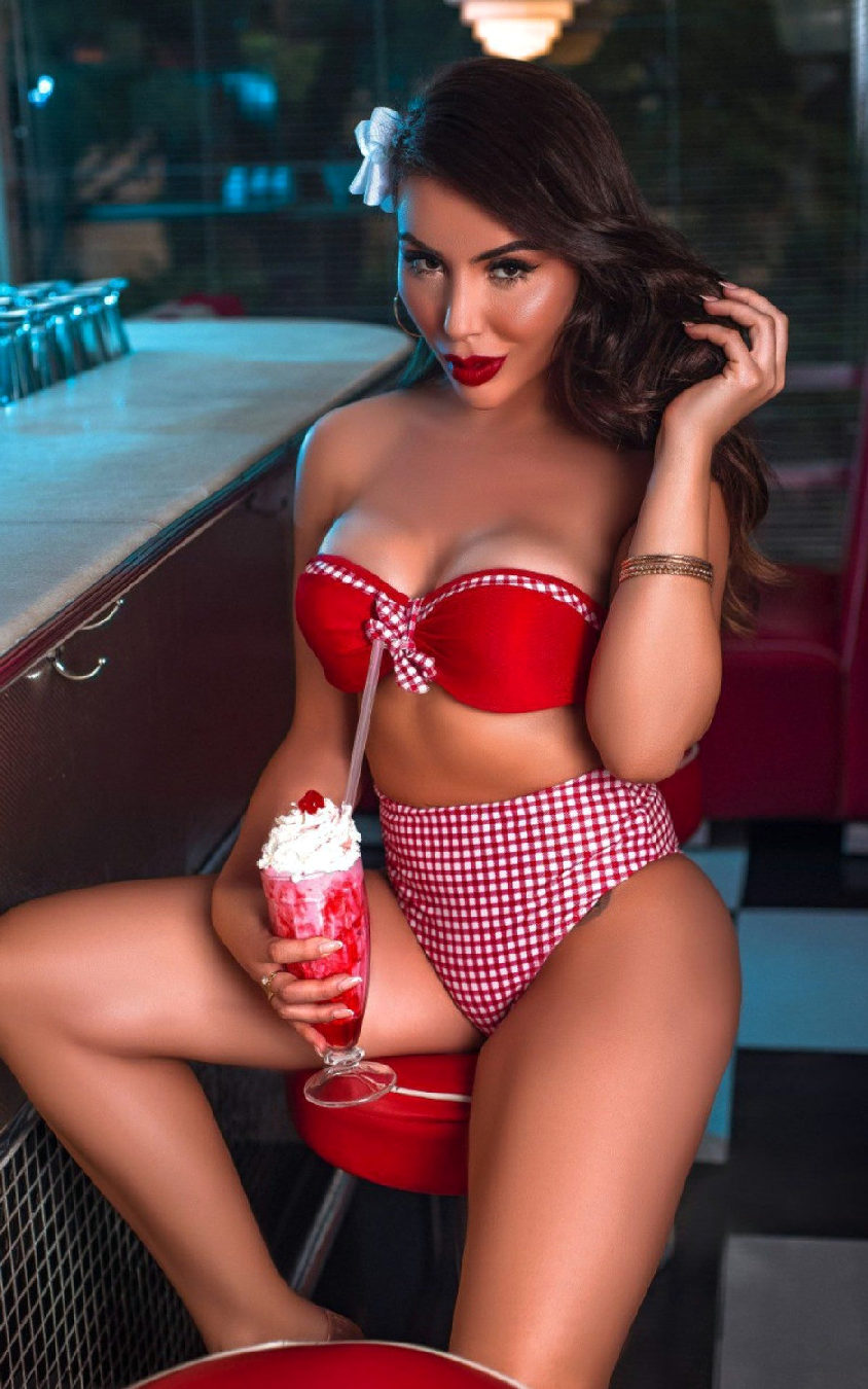 Mayra Borowik