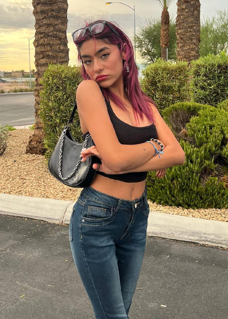 Mercedes Lomelino