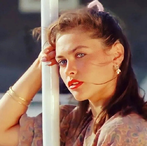 Hulya Avsar