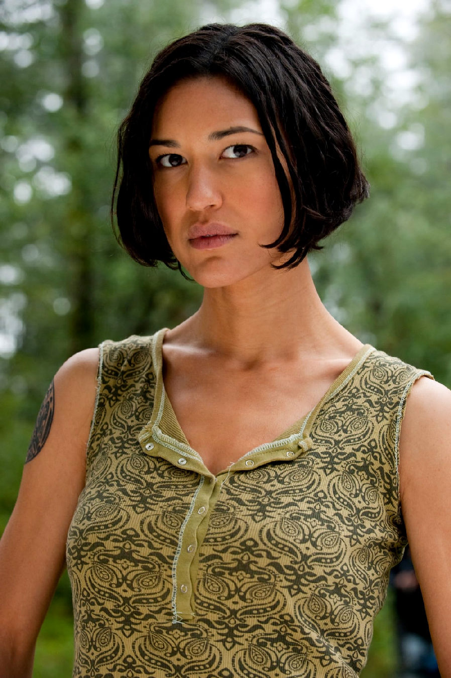 Julia Jones (Actress)