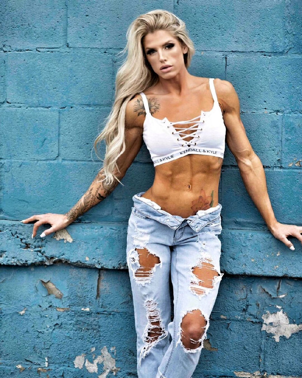 Julia Marie (Fitness)