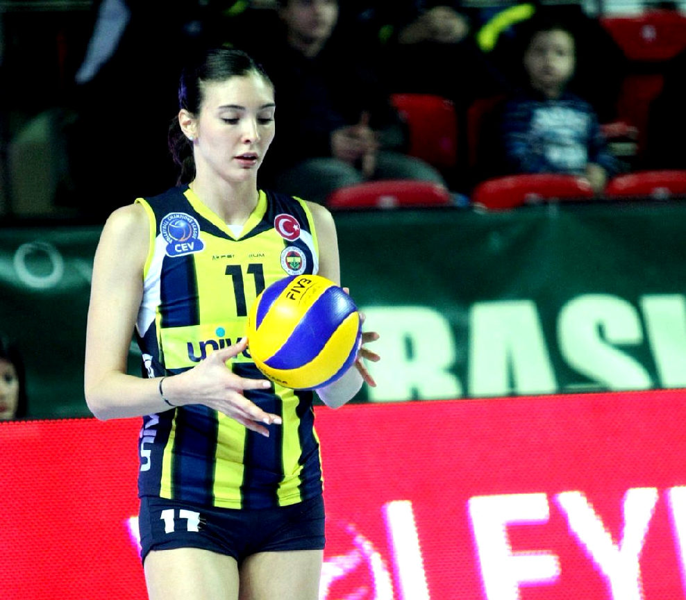Naz Aydemir