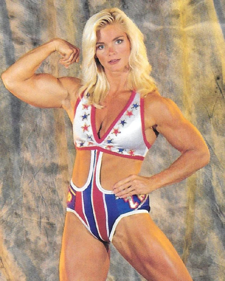 Raye Hollitt