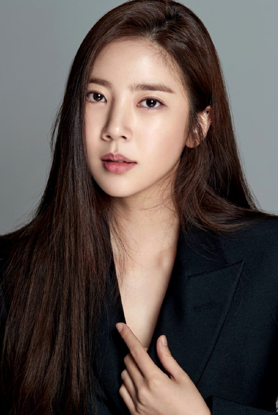 Son Dam-bi